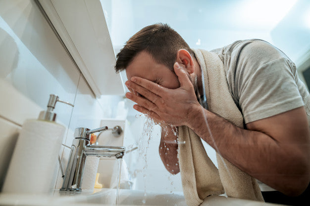 Answering Men’s Skin Care Questions: Is Exfoliating Important?